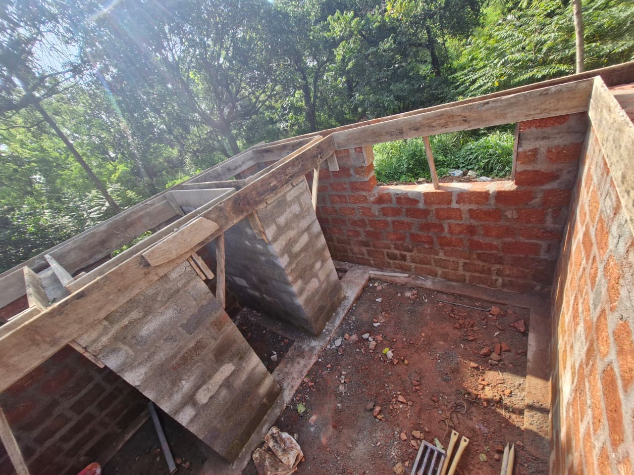 KMF Toilet - Before 1